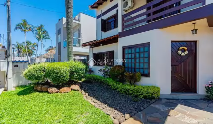 Casa com 4 quartos à venda na Almirante Tamandaré, 378, Niterói, Canoas, 210 m2 por R$ 1.060.000