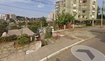 Terreno à venda na Rua Itapema, 744, Vila Jardim, Porto Alegre, 660 m2 por R$ 500.000