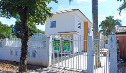 Casa em condomínio fechado com 2 quartos à venda na Rua Gildo de Freitas, 1085, Olaria, Canoas, 69 m2 por R$ 249.000