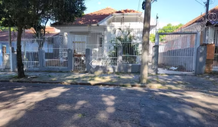 Casa com 4 quartos à venda na Rua Tobias Barreto, 170, Partenon, Porto Alegre, 200 m2 por R$ 800.000