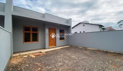 Casa com 2 quartos à venda na Lavanda, 167, Centro, Nova Santa Rita, 67 m2 por R$ 350.000