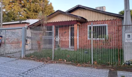 Casa com 2 quartos à venda na Rua Capiberibe, 139, Igara, Canoas, 70 m2 por R$ 479.000
