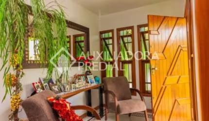 Casa em condomínio fechado com 4 quartos à venda na Rua Santa Terezinha, 615, Nossa Senhora das Graças, Canoas, 496 m2 por R$ 1.915.000
