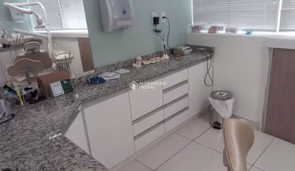Sala comercial à venda na Rua Professor Annes Dias, 166, Centro Histórico, Porto Alegre, 32 m2 por R$ 240.000