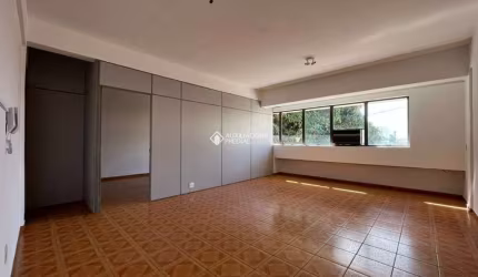 Prédio à venda na Rua Aparício Mariense, 91, Passo da Areia, Porto Alegre, 661 m2 por R$ 1.800.000