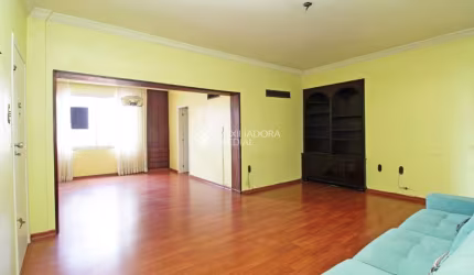 Apartamento com 3 quartos à venda na Rua Quintino Bandeira, 71, São Geraldo, Porto Alegre, 127 m2 por R$ 300.000