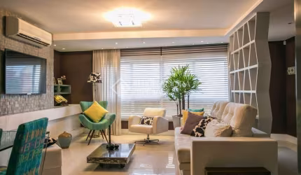 Casa em condomínio fechado com 3 quartos à venda na Rua João Paetzel, 411, Chácara das Pedras, Porto Alegre, 415 m2 por R$ 1.590.000