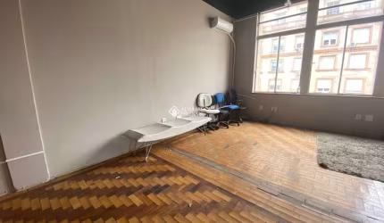 Sala comercial à venda na Avenida Borges de Medeiros, 340, Centro Histórico, Porto Alegre, 55 m2 por R$ 200.000