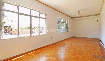 Casa em condomínio fechado com 4 quartos à venda na Rua Doutor Alberto Albertini, 275, São Sebastião, Porto Alegre, 217 m2 por R$ 755.000