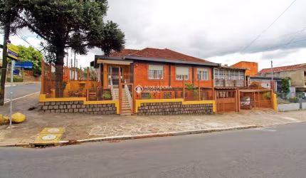 Casa em condomínio fechado com 3 quartos à venda na Avenida Alberto Pasqualini, 244, Jardim Itu Sabará, Porto Alegre, 257 m2 por R$ 750.000