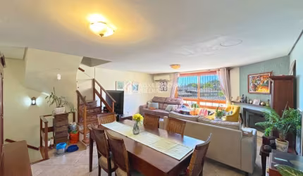 Casa com 4 quartos à venda na Rua Matias José Bins, 1654, Chácara das Pedras, Porto Alegre, 160 m2 por R$ 999.000