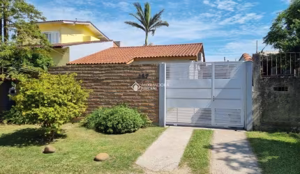 Casa com 2 quartos à venda na Rua Irmão Nicolás Rubio, 167, Ponta Grossa, Porto Alegre, 95 m2 por R$ 420.000