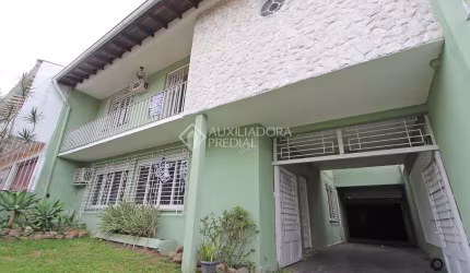 Casa em condomínio fechado com 6 quartos à venda na Rua Guilherme Alves, 1547, Partenon, Porto Alegre, 800 m2 por R$ 1.500.000