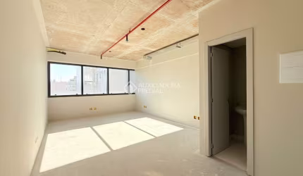 Sala comercial à venda na Avenida Cristóvão Colombo, 1800, Floresta, Porto Alegre, 30 m2 por R$ 450.000