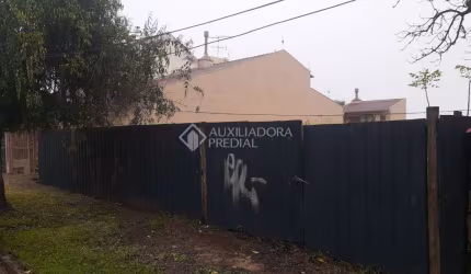 Terreno em condomínio fechado à venda na Rua Moema, 314, Chácara das Pedras, Porto Alegre, 520 m2 por R$ 1.220.000
