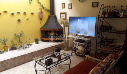 Casa em condomínio fechado com 3 quartos à venda na Rua Bispo Sardinha, 95, Vila Ipiranga, Porto Alegre, 265 m2 por R$ 750.000