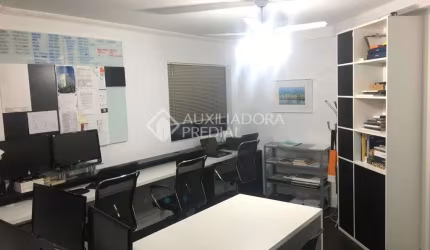 Sala comercial à venda na Rua Professor Langendonck, 57, Petrópolis, Porto Alegre, 90 m2 por R$ 490.000