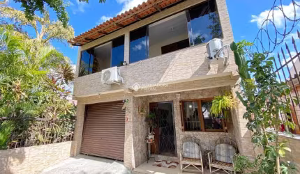 Casa com 3 quartos à venda na Rua Doutor Dias da Cruz, 246, Medianeira, Porto Alegre, 300 m2 por R$ 856.000