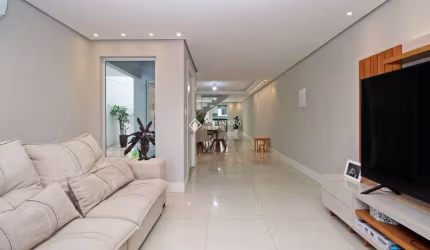 Casa com 3 quartos à venda na Rua Teixeira de Freitas, 558, Santo Antônio, Porto Alegre, 138 m2 por R$ 1.390.000