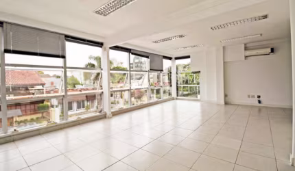 Prédio à venda na Rua Desembargador Espiridião de Lima Medeiros, 168, Três Figueiras, Porto Alegre, 383 m2 por R$ 2.990.000