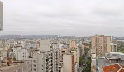 Apartamento com 3 quartos à venda na Rua Duque de Caxias, 1327, Centro Histórico, Porto Alegre, 163 m2 por R$ 656.500