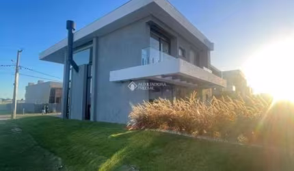 Casa em condomínio fechado com 4 quartos à venda na Rua Rio Divisa, 32, Centro, Xangri-Lá, 224 m2 por R$ 2.299.000