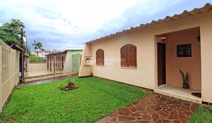 Casa com 3 quartos à venda na Rua Luiz Cézar Leal, 220, Rubem Berta, Porto Alegre, 178 m2 por R$ 330.000