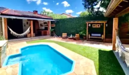 Casa com 3 quartos à venda na Borges de Medeiros, 61, Niterói, Canoas, 250 m2 por R$ 1.300.000