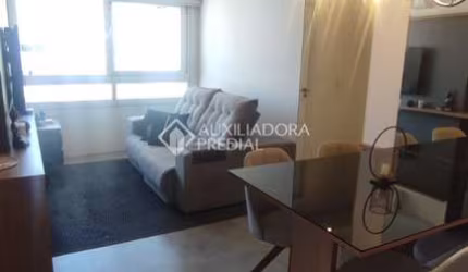 Apartamento com 2 quartos à venda na Rua Jerônymo Zelmanovitz, 100, São Sebastião, Porto Alegre, 56 m2 por R$ 580.000
