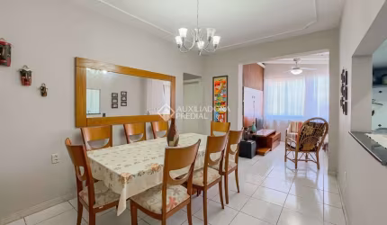 Apartamento com 3 quartos à venda na Avenida Benjamin Constant, 1808, São João, Porto Alegre, 95 m2 por R$ 395.000