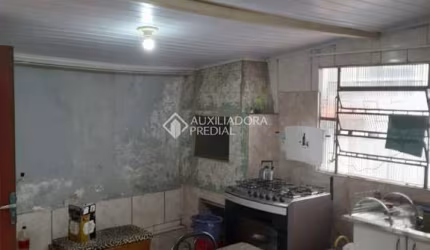 Casa com 3 quartos à venda na Avenida Antônio Giudice, 186, Morro Santana, Porto Alegre, 41 m2 por R$ 260.000
