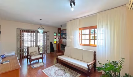Casa com 4 quartos à venda na Rua Professor José Maria Rodrigues, 58, Vila Ipiranga, Porto Alegre, 302 m2 por R$ 1.140.000