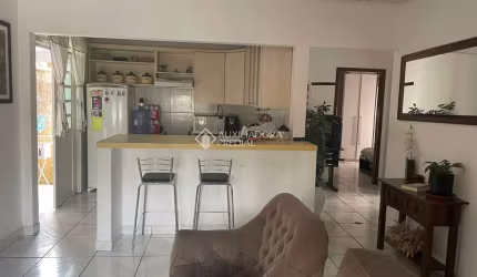 Casa com 3 quartos à venda na Avenida Alberto Pasqualini, 932, Jardim Itu Sabará, Porto Alegre, 206 m2 por R$ 670.000
