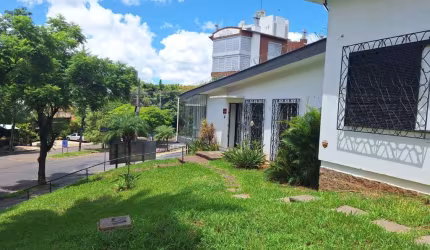 Casa em condomínio fechado com 4 quartos para alugar na Avenida Engenheiro Alfredo Correa Daudt, 45, Boa Vista, Porto Alegre, 270 m2 por R$ 7.500