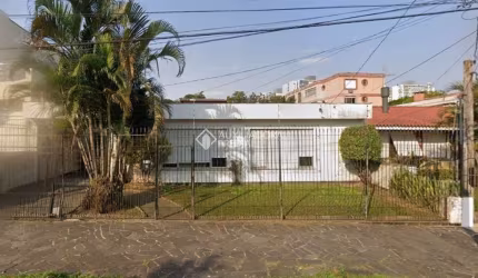 Casa com 4 quartos à venda na Travessa Guianas, 35, Jardim Lindóia, Porto Alegre, 250 m2 por R$ 950.000