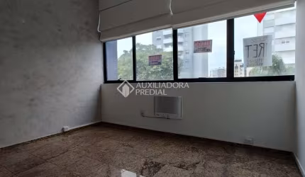Sala comercial à venda na Rua Paulo Setúbal, 25, Passo da Areia, Porto Alegre, 28 m2 por R$ 190.000