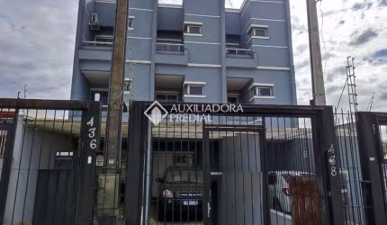 Casa com 3 quartos à venda na Rua Irmã Teresilda Steffen, 438, Mário Quintana, Porto Alegre, 132 m2 por R$ 450.000