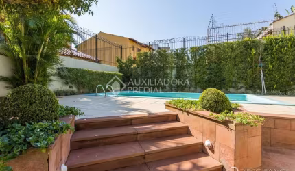 Casa em condomínio fechado com 4 quartos à venda na Rua Walir Zottis, 550, Jardim Itu Sabará, Porto Alegre, 293 m2 por R$ 1.070.000