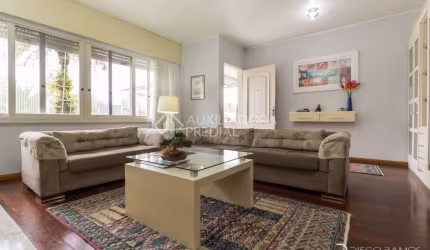 Casa em condomínio fechado com 4 quartos à venda na Rua Pedro Waine, 194, Santa Maria Goretti, Porto Alegre, 244 m2 por R$ 834.900