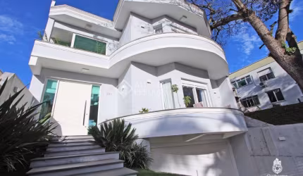 Casa com 3 quartos à venda na Rua Walt Disney, 205, São Sebastião, Porto Alegre, 206 m2 por R$ 1.380.000