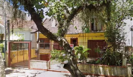 Casa em condomínio fechado com 4 quartos para alugar na Rua Portugal, 1018, São João, Porto Alegre, 250 m2 por R$ 8.000