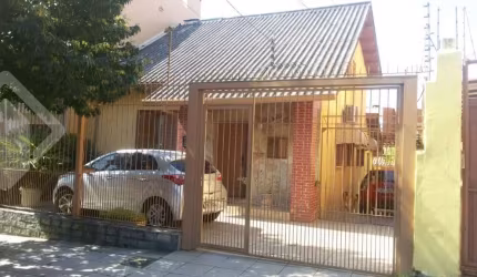 Casa em condomínio fechado com 3 quartos à venda na Rua José Scutari, 420, Passo da Areia, Porto Alegre, 300 m2 por R$ 930.000