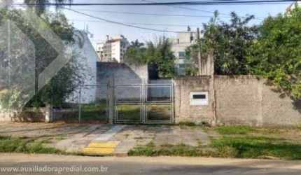 Terreno em condomínio fechado à venda na Rua Miracema, 397, Chácara das Pedras, Porto Alegre, 429 m2 por R$ 850.000