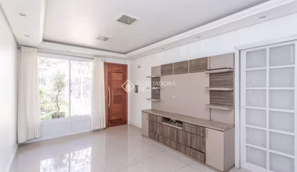 Casa com 3 quartos à venda na Rua Octávio Sagebin, 165, Parque Santa Fé, Porto Alegre, 72 m2 por R$ 370.000