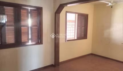 Casa com 3 quartos à venda na Rua Doutor Agostinho Braul, 80, Jardim Carvalho, Porto Alegre, 62 m2 por R$ 240.000