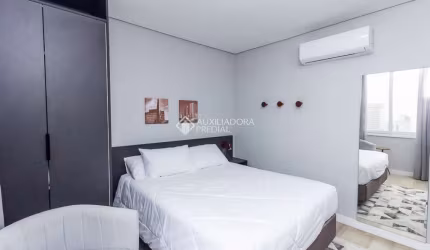 Apartamento com 1 quarto à venda na Rua Senhor dos Passos, 154, Centro Histórico, Porto Alegre, 29 m2 por R$ 328.000