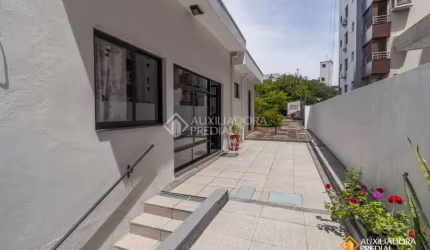 Casa em condomínio fechado com 5 quartos à venda na Rua Barão de Cerro Largo, 645, Menino Deus, Porto Alegre, 299 m2 por R$ 1.195.000
