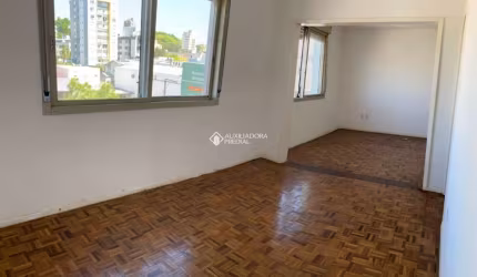 Apartamento com 2 quartos à venda na Avenida Benjamin Constant, 1559, São João, Porto Alegre, 84 m2 por R$ 270.000