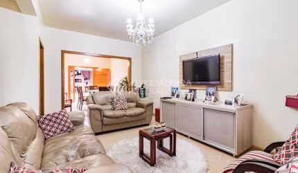 Casa com 3 quartos à venda na Avenida Cai, 884, Cristal, Porto Alegre, 192 m2 por R$ 750.000