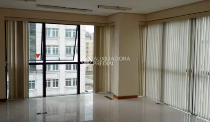 Sala comercial à venda na Avenida Getúlio Vargas, 908, Menino Deus, Porto Alegre, 43 m2 por R$ 245.000